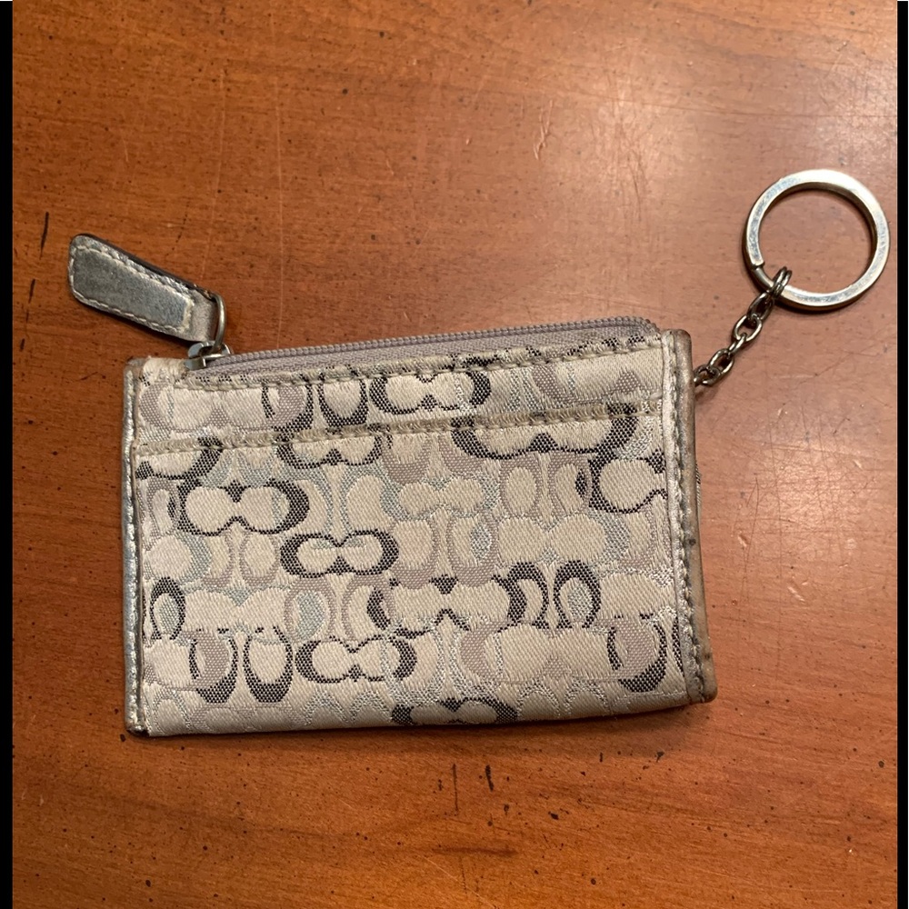 FREE w/ $50+ purchase. COACH 🔑 Key Chain/Zippered Coin/pocket credit card slots! - Picture 2 of 3